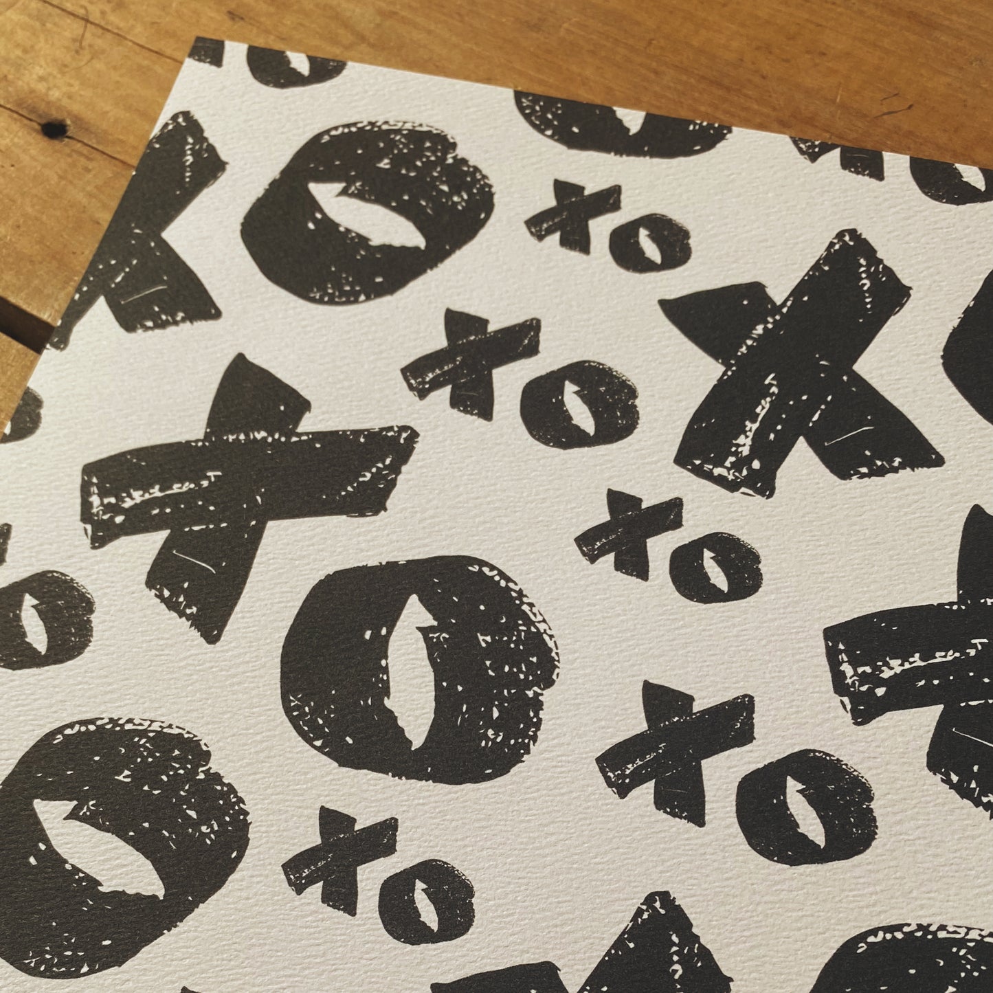 XOXO - Gift Wrap & Card Set